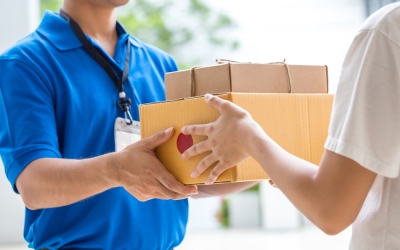 Vận chuyển hàng hóa bưu kiện